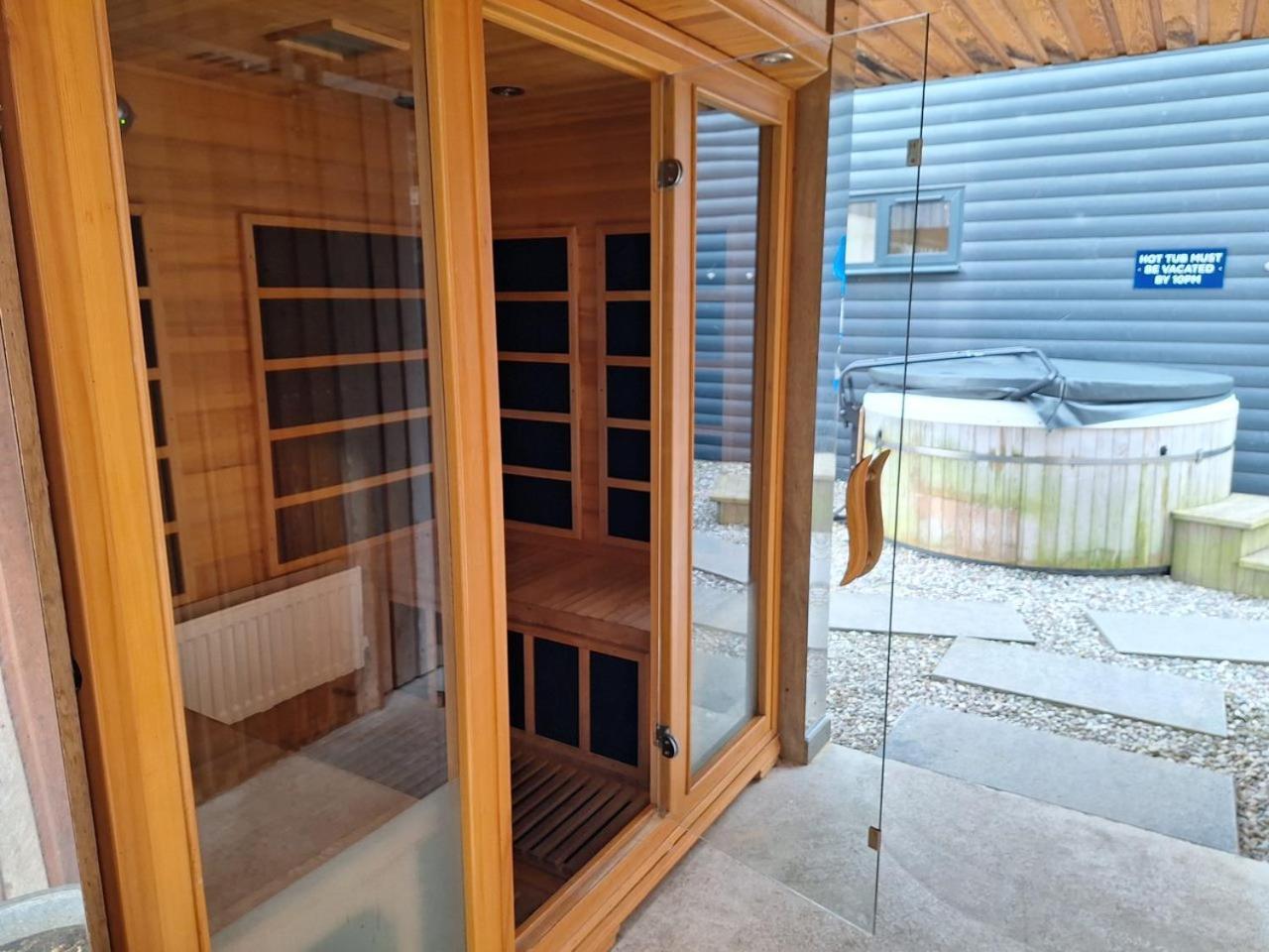 Lochend Chalets Port Of Menteith Экстерьер фото